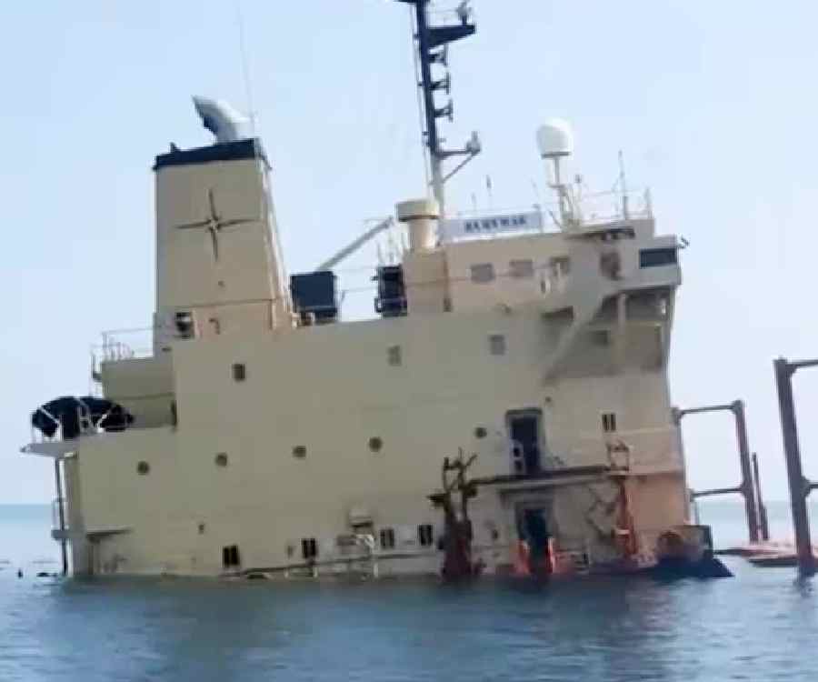 Crece el temor de un desastre ambiental tras el hundimiento del buque Rubymar por los hutíes